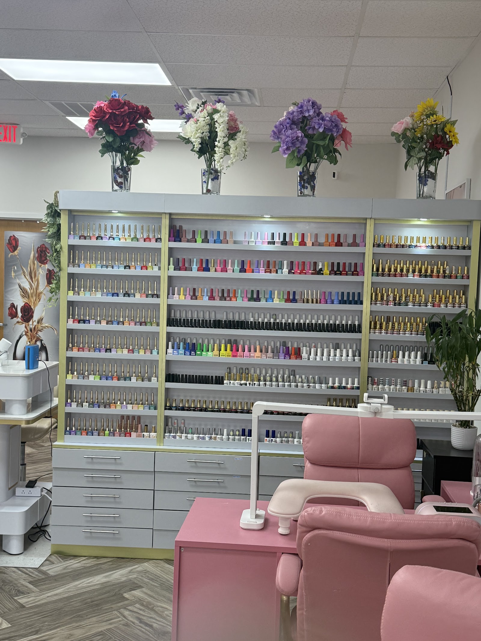 Yram Nail Spa nail photo 1